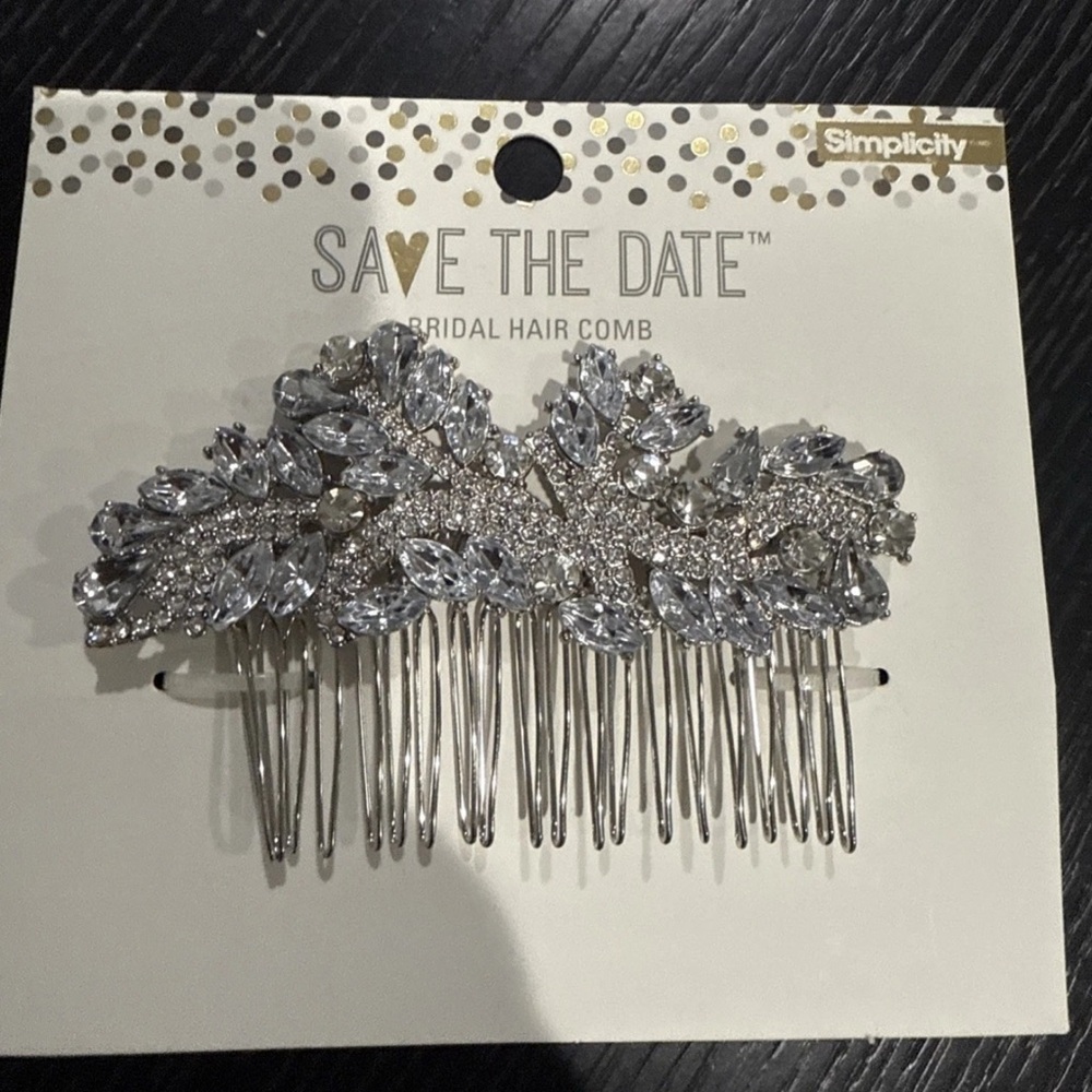 Simplicity Silver Crystal Hair Comb